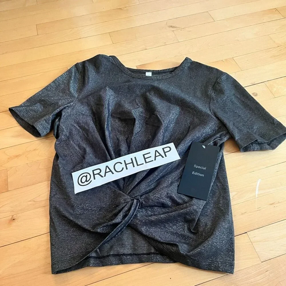 Lululemon Crescent T-Shirt Spark size 4